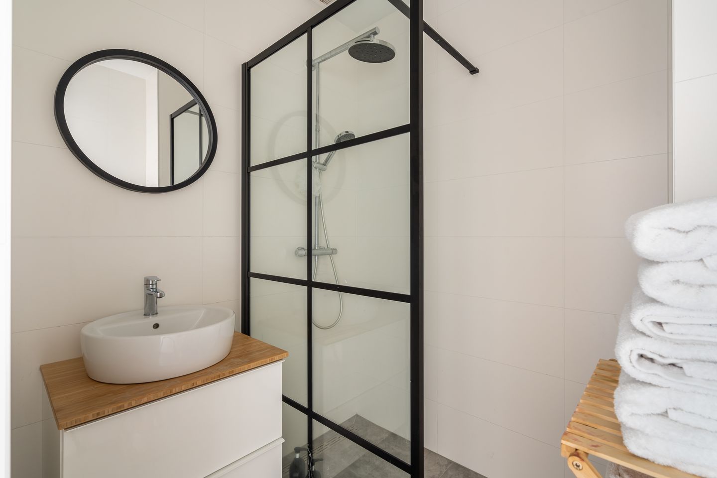 Photo 29 of Lumeystraat 17-01R