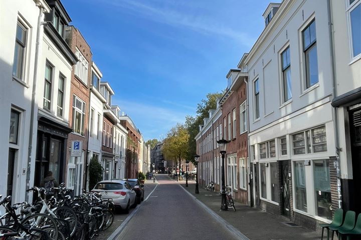 Bekijk foto 17 van Nicolaasstraat 1