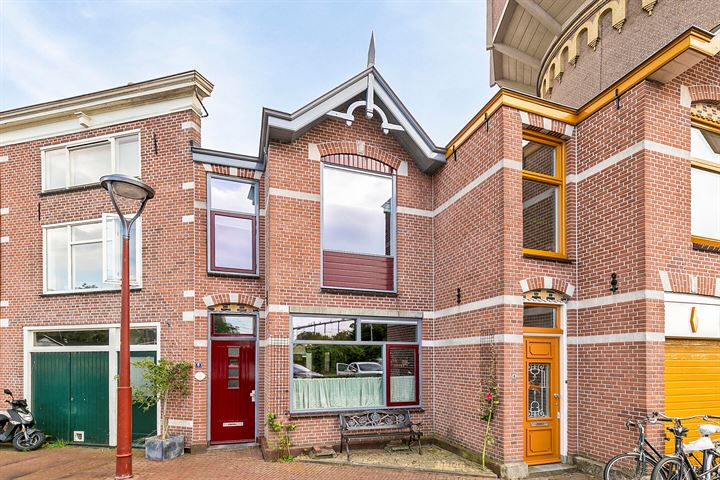 Bekijk foto van Van Teylingenstraat 6