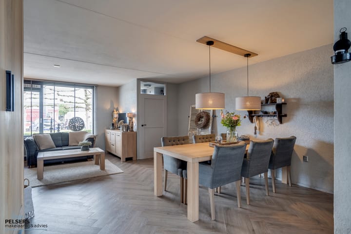 Foto 15 van Muldersplein 9