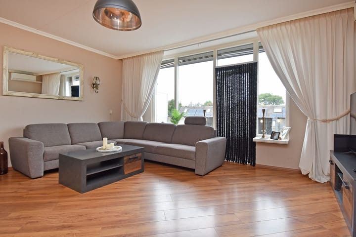 Foto 1 van Albert Schweitzerlaan 229