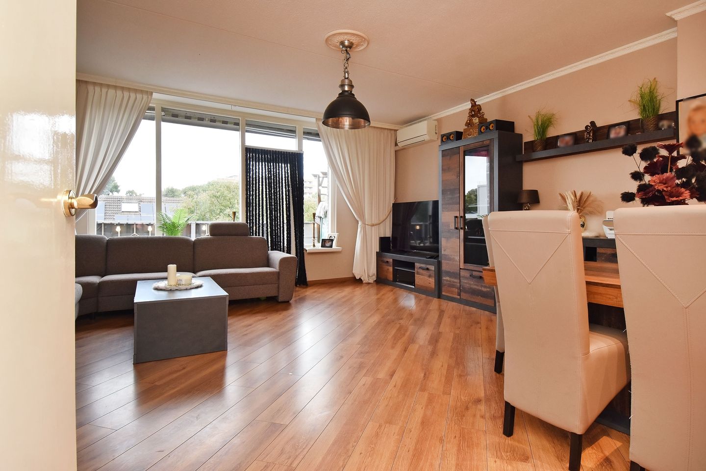 Photo 5 of Albert Schweitzerlaan 229