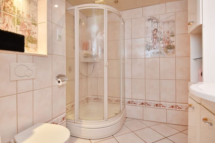 Foto 15 van Albert Schweitzerlaan 229