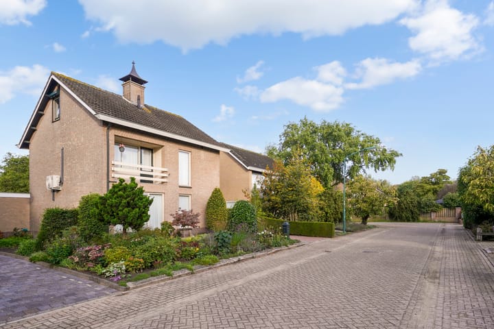 Foto 6 van Achtmorgenstraat 3