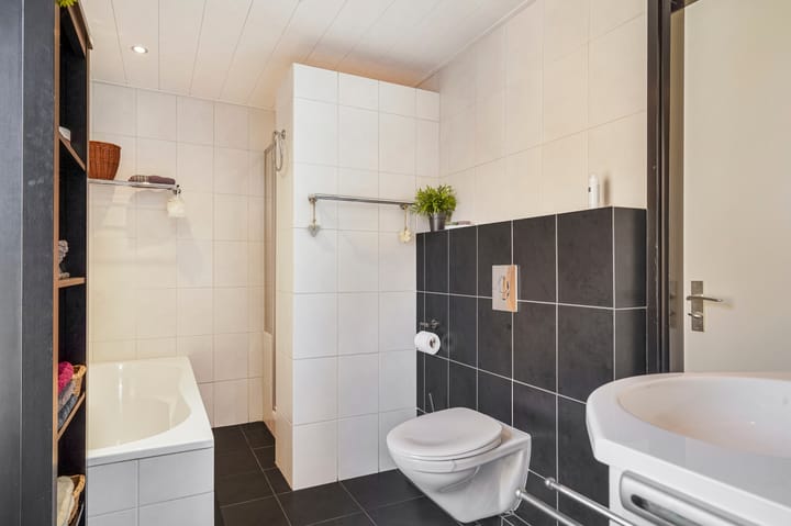 Foto 30 van Achtmorgenstraat 3