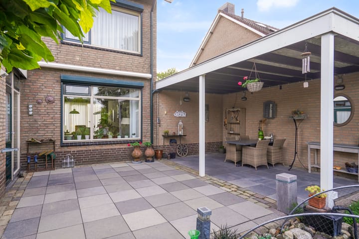 Foto 40 van Achtmorgenstraat 3