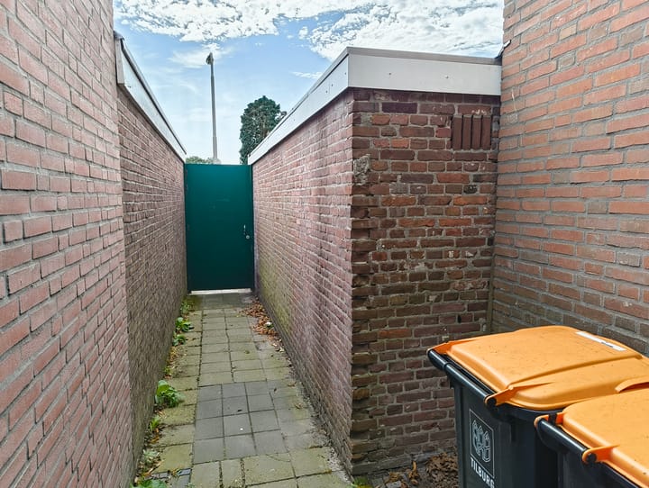 Foto 2 van Borneostraat 1-A