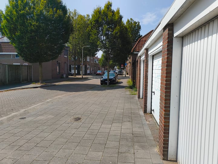 Photo 9 of Borneostraat 1-A