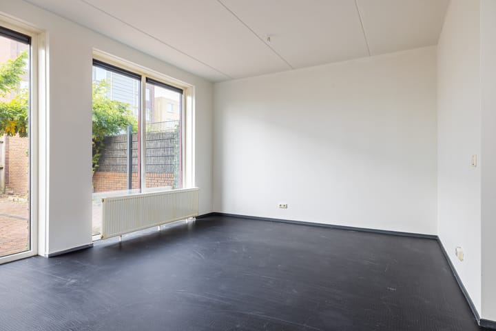 Foto 12 van Valkstraat 44