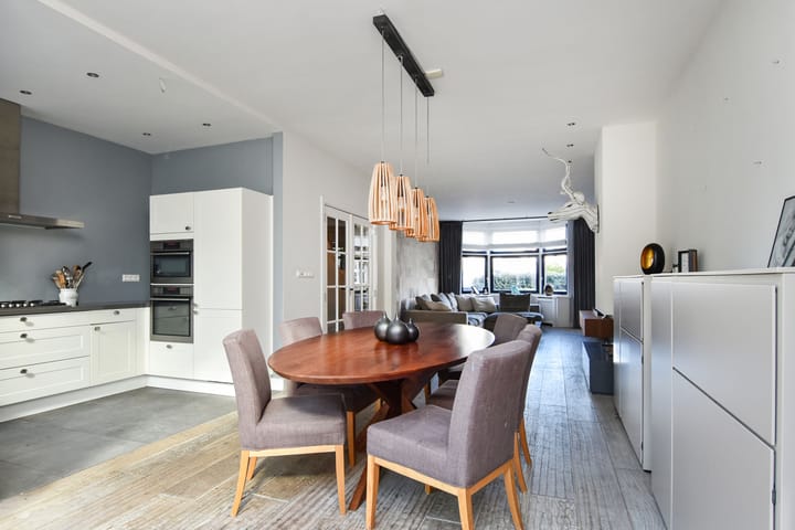 Foto 35 van Jongeneelstraat 13