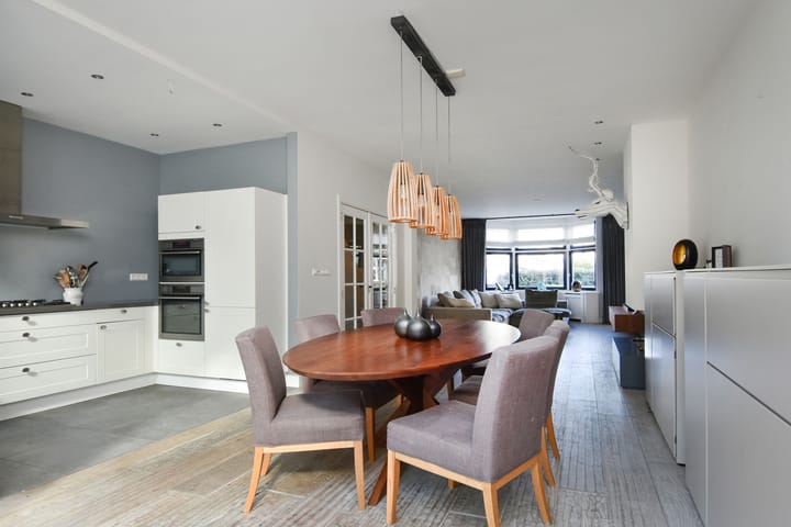 Foto 36 van Jongeneelstraat 13