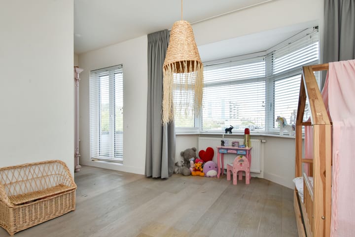 Foto 43 van Jongeneelstraat 13