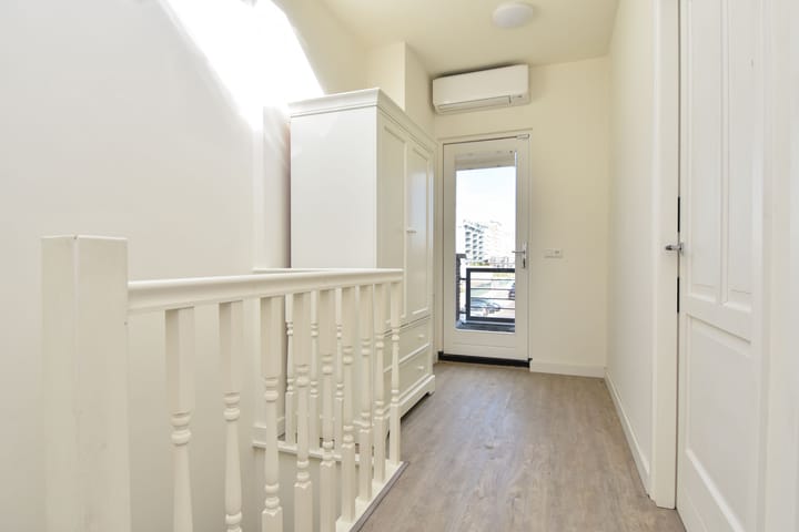 Foto 62 van Jongeneelstraat 13