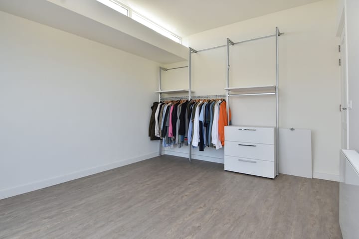 Foto 68 van Jongeneelstraat 13