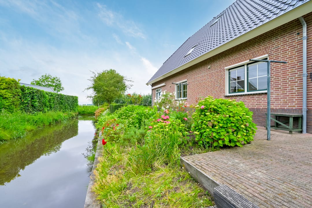 Foto 76 van Dorpsweg 51-B