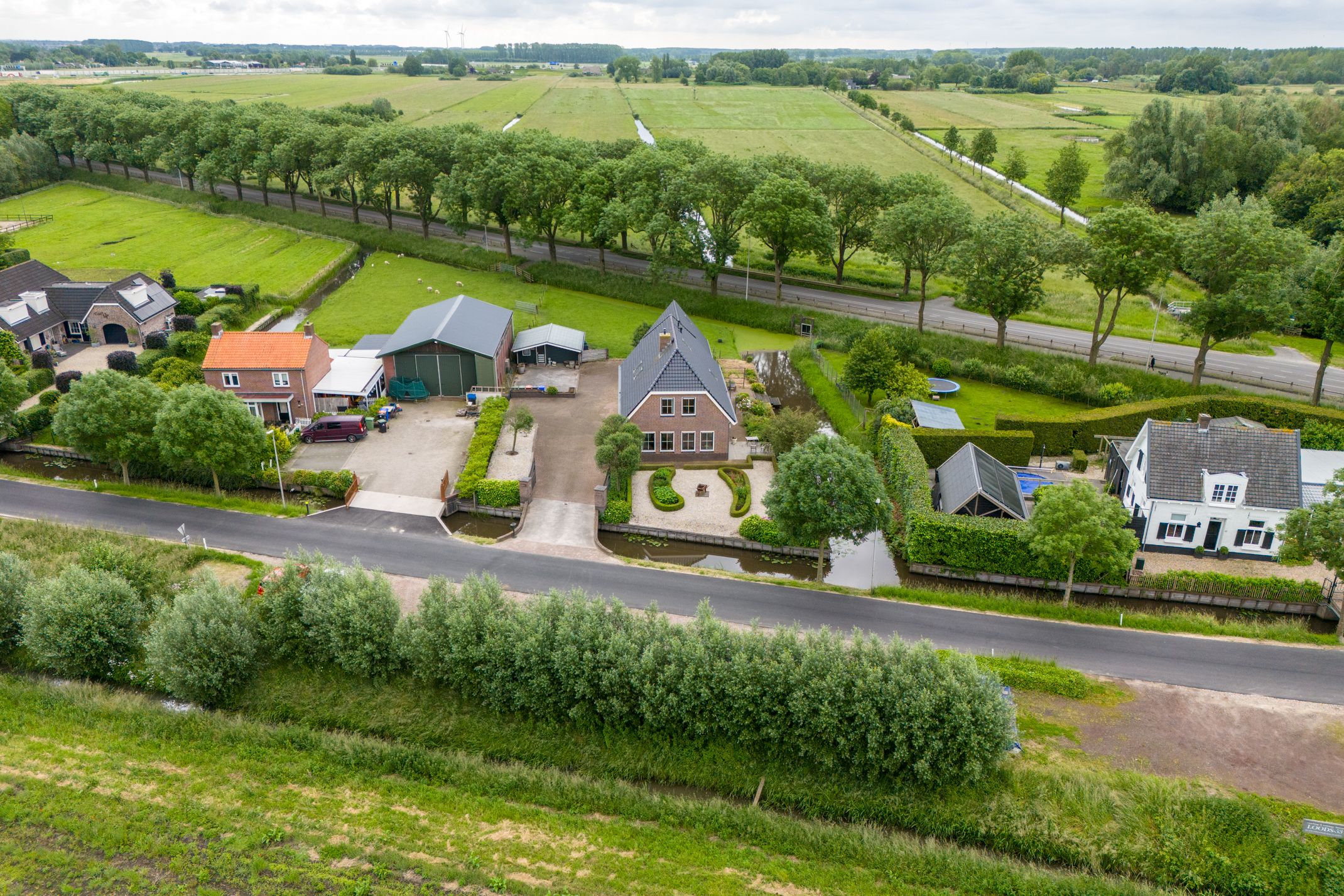 Foto 84 van Dorpsweg 51-B