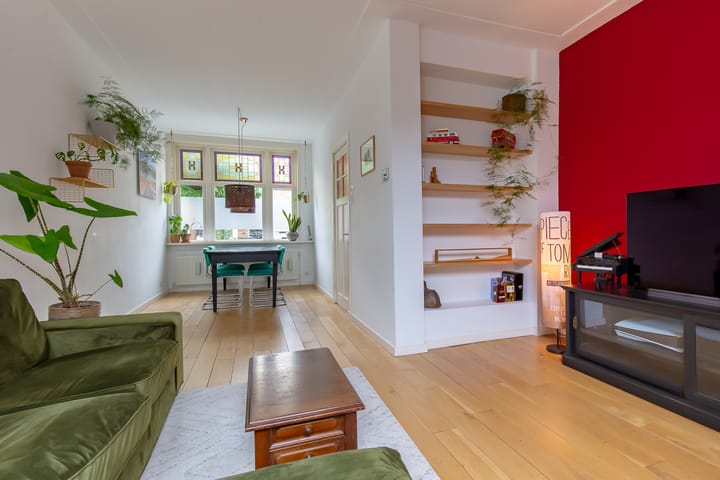 Foto 2 van Johannes Uitenbogaertstraat 16