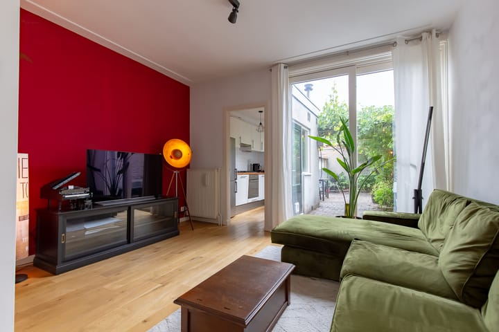 Foto 11 van Johannes Uitenbogaertstraat 16