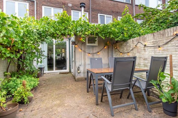 Foto 15 van Johannes Uitenbogaertstraat 16