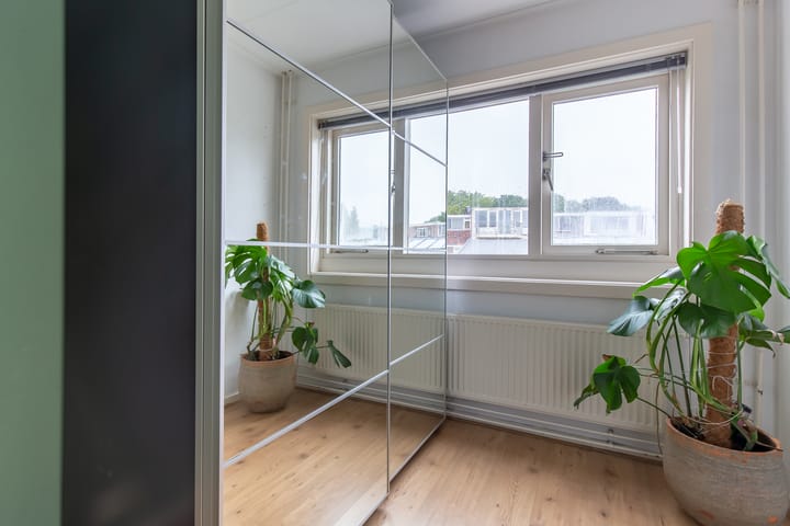 Foto 25 van Johannes Uitenbogaertstraat 16