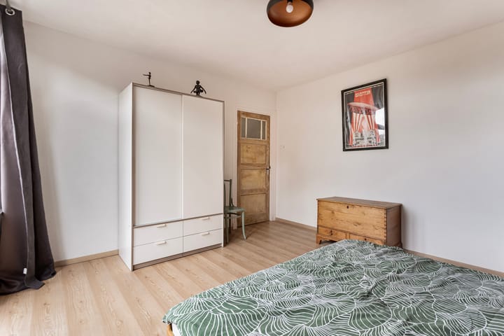 Foto 15 van Robert Regoutstraat 5