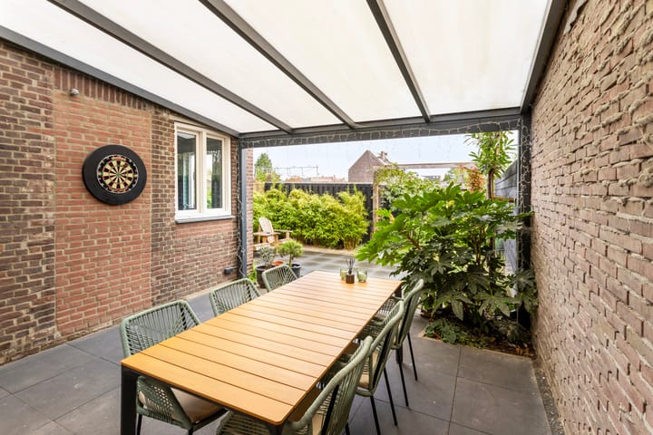 Foto 24 van Robert Regoutstraat 5