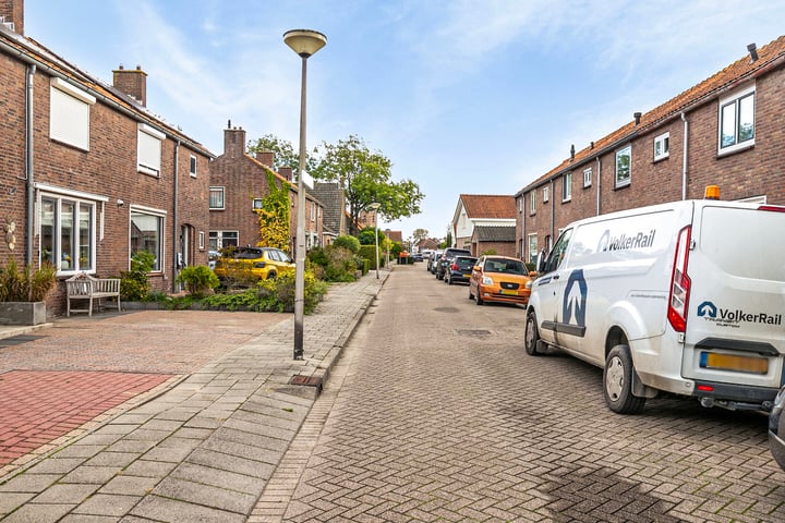 Bekijk foto 23 van Willemstraat 17