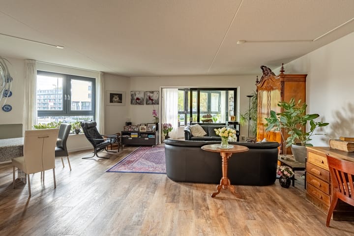 Foto 2 van Peter van Anrooylaan 163