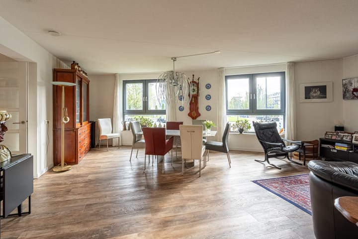 Foto 24 van Peter van Anrooylaan 163