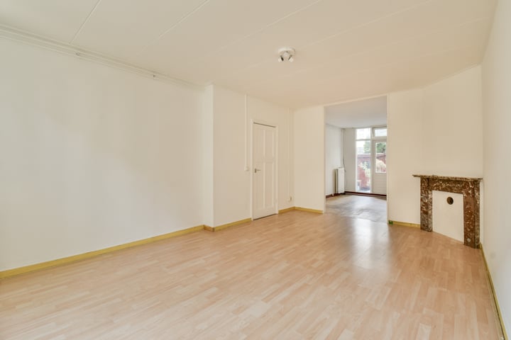 View photo 4 of Van Spilbergenstraat 79-H