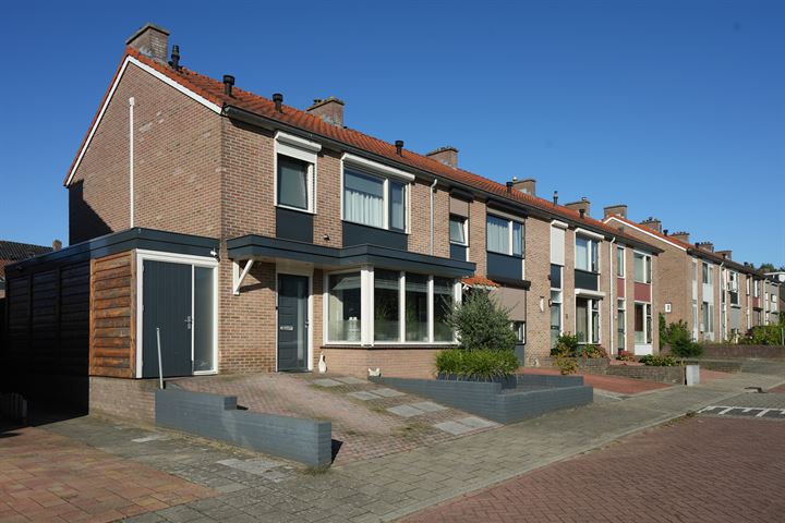 Bekijk foto 2 van Boterbloemstraat 9