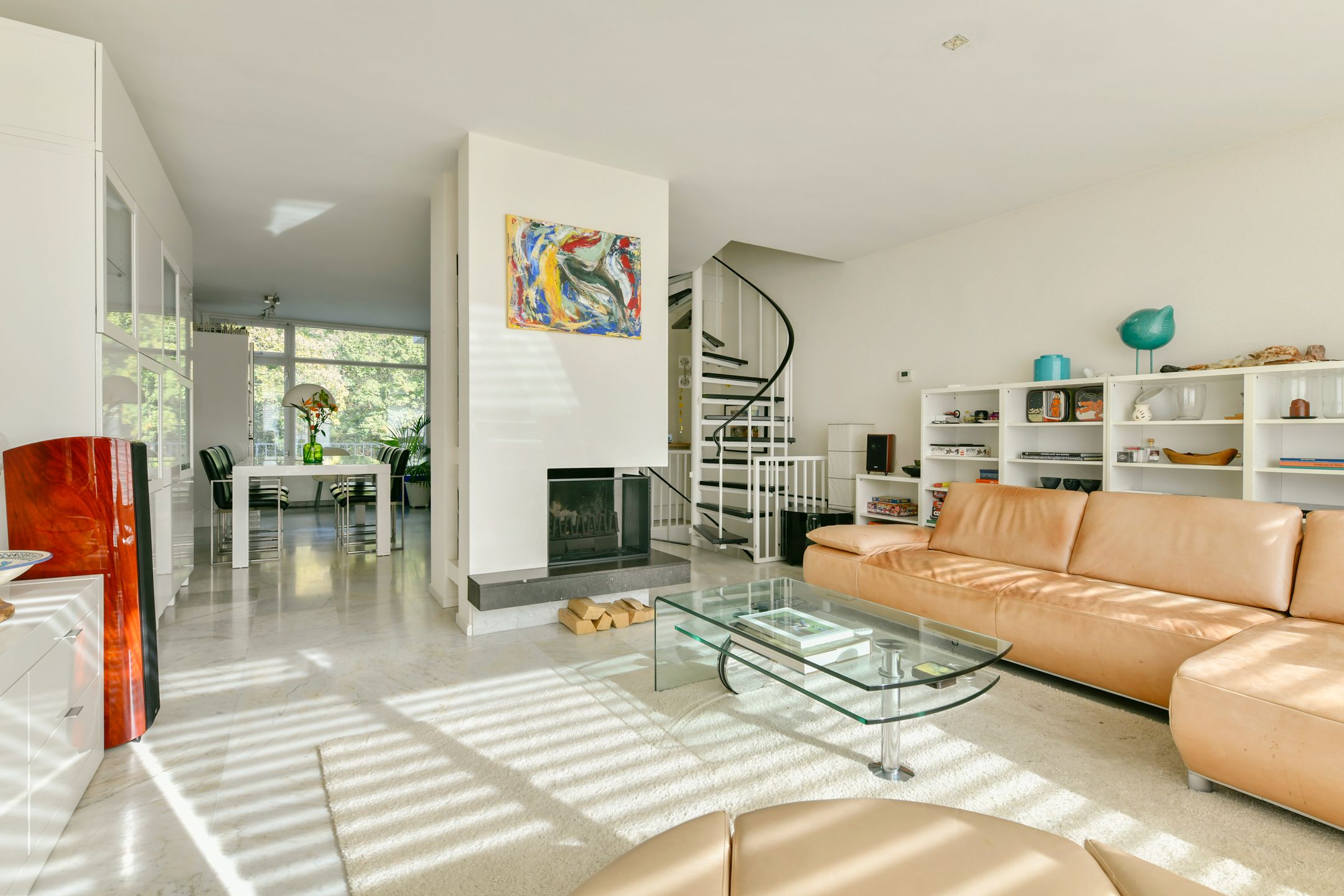 Foto 15 van Roosmarijnhof 13