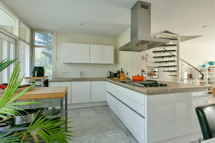 Foto 18 van Roosmarijnhof 13