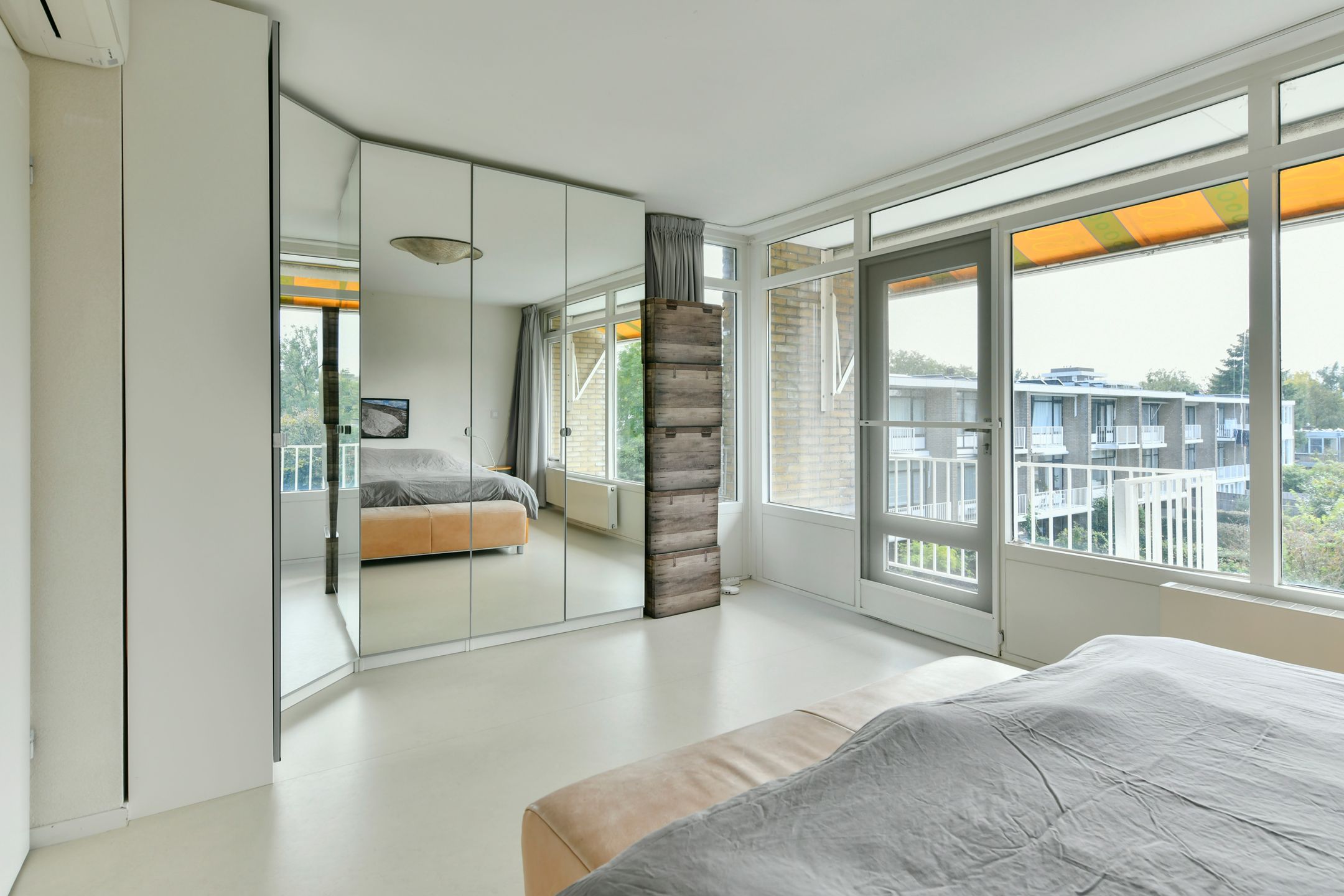 Foto 21 van Roosmarijnhof 13