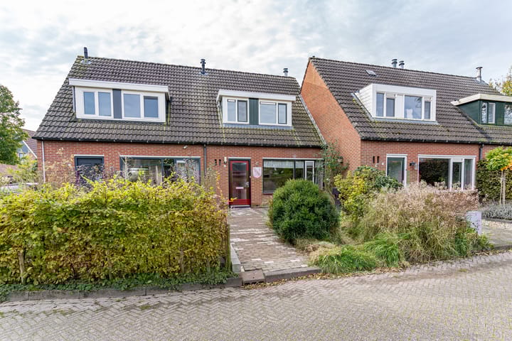 Foto 41 van Stimhússtrjitte 6