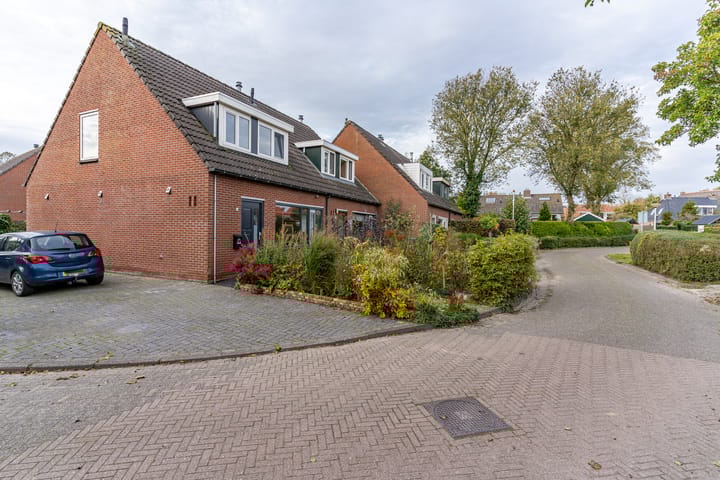 Foto 42 van Stimhússtrjitte 6