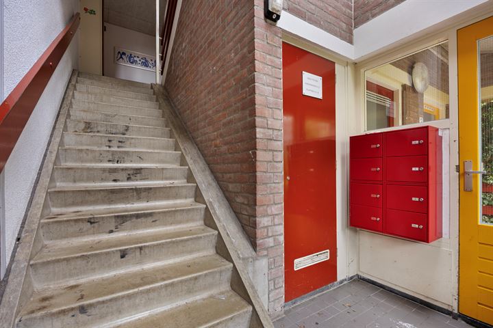 Bekijk foto 10 van Voorthuizenstraat 4