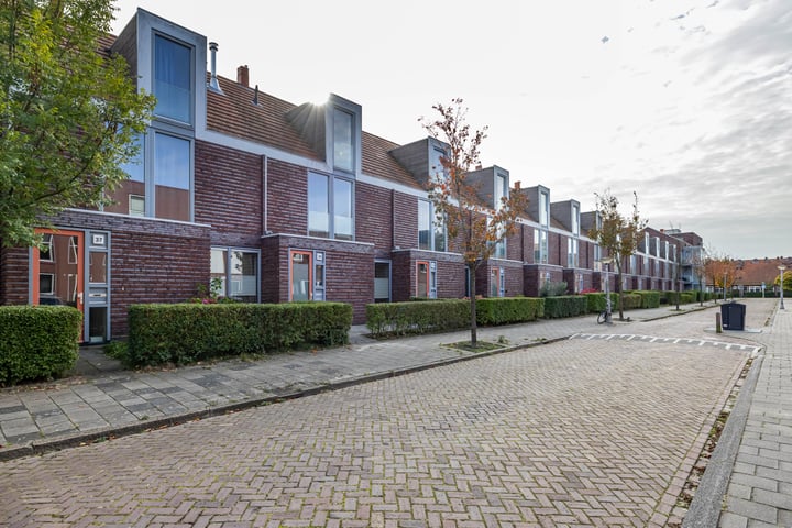 View photo 50 of Bandoengstraat 35