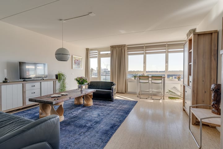 Foto 6 van Burgemeester Van den Helmlaan 55