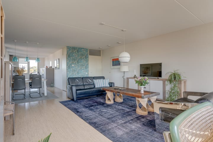 Foto 7 van Burgemeester Van den Helmlaan 55