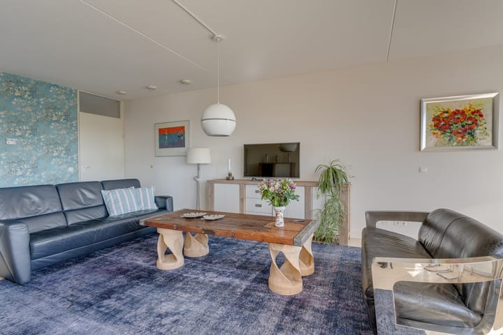 Foto 8 van Burgemeester Van den Helmlaan 55