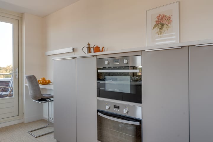 Foto 12 van Burgemeester Van den Helmlaan 55