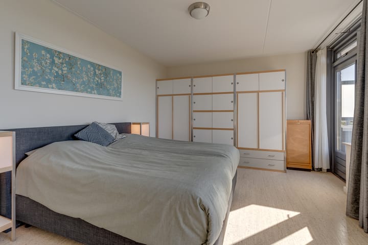 Foto 20 van Burgemeester Van den Helmlaan 55