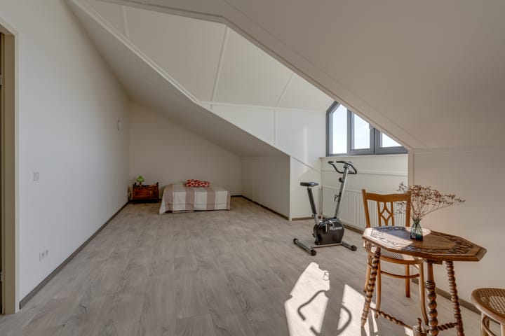 Foto 29 van Burgemeester Van den Helmlaan 55