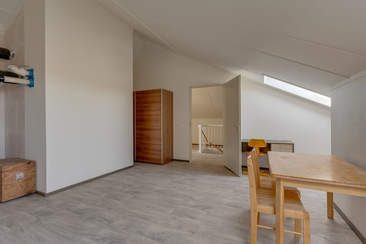 Foto 32 van Burgemeester Van den Helmlaan 55