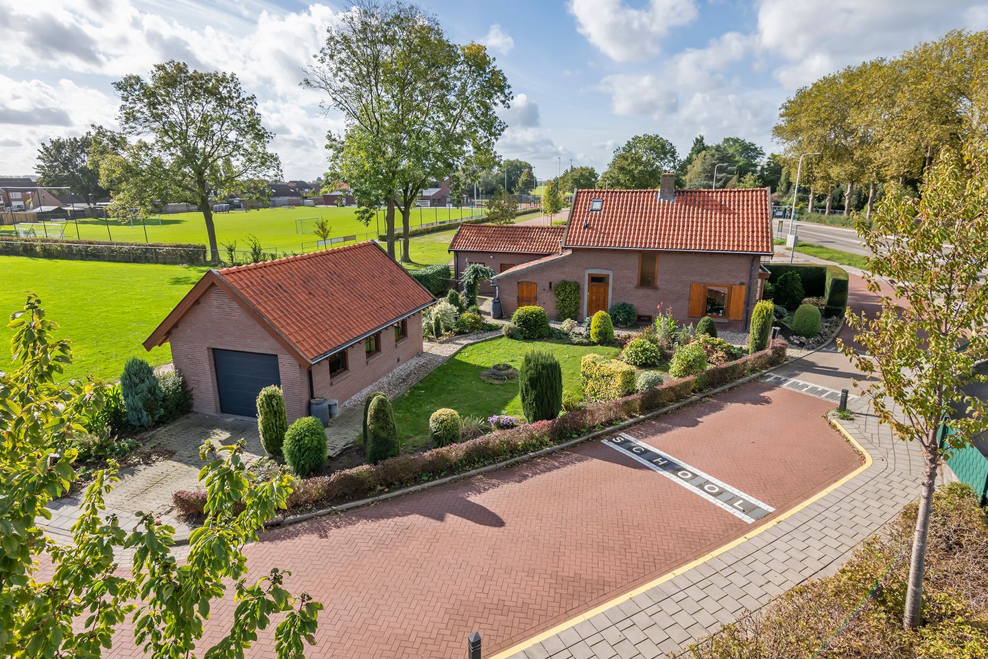 Foto 1 van Burg. Woltersstraat 27