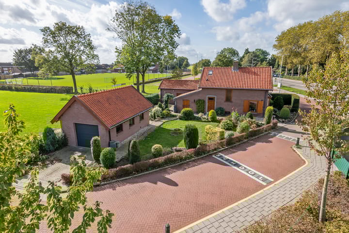 Foto 1 van Burg. Woltersstraat 27