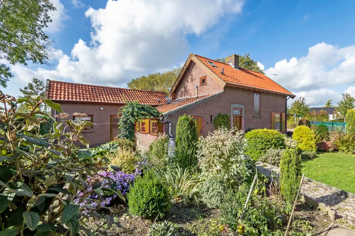 Foto 7 van Burg. Woltersstraat 27