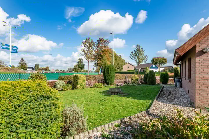 Foto 10 van Burg. Woltersstraat 27