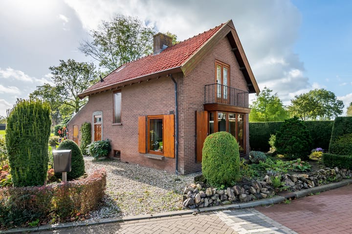 Foto 11 van Burg. Woltersstraat 27